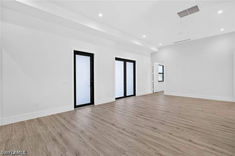 3 bedroom SingleFamilyResidence at 4164 Everglades Blvd N, Golden Gate Estates, Naples — photo 4