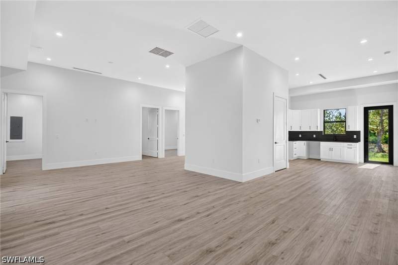 3 bedroom SingleFamilyResidence at 4164 Everglades Blvd N, Golden Gate Estates, Naples — photo 5