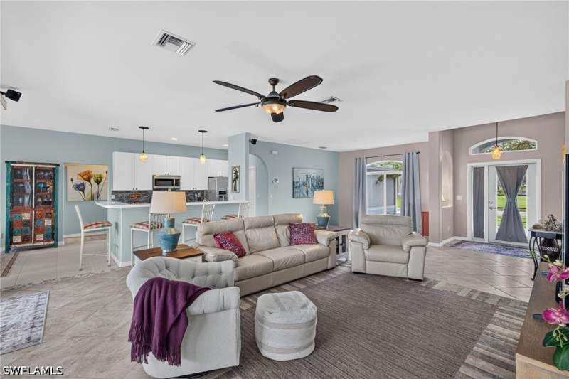 3 bedroom SingleFamilyResidence at 23410 Olde Meadowbrook Cir, Meadowbrook, Estero — photo 2