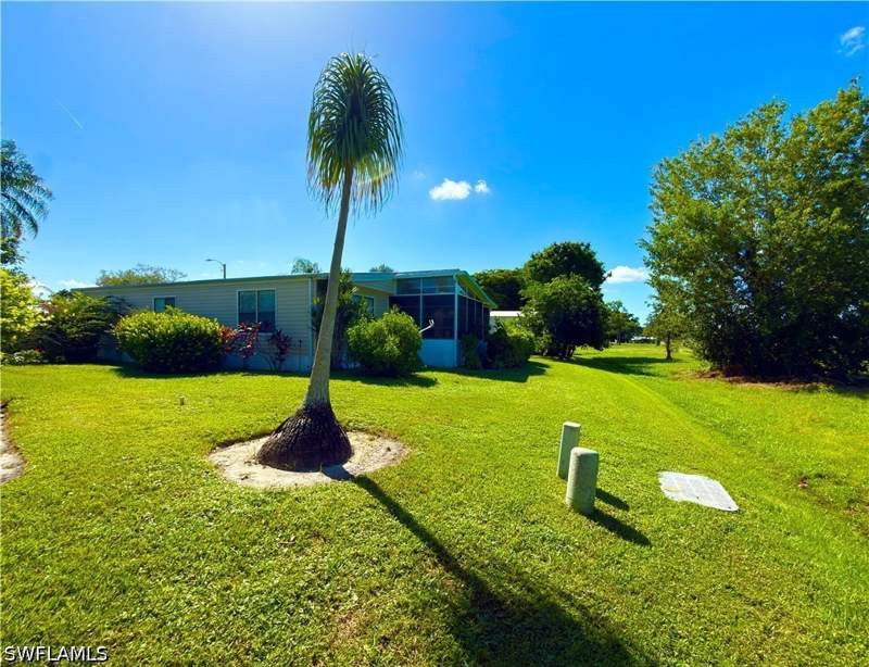2 bedroom ManufacturedHome at 115 Calais Ct, Riviera Golf Estates, Naples — photo 5