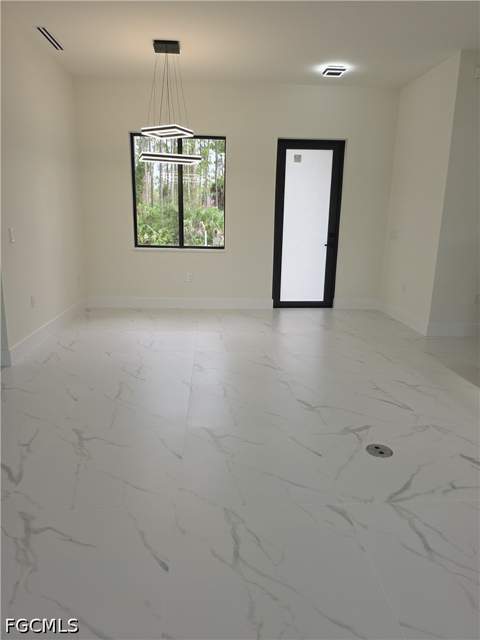 706 W 11th St, Lehigh Acres FL - photo 10 of 33
