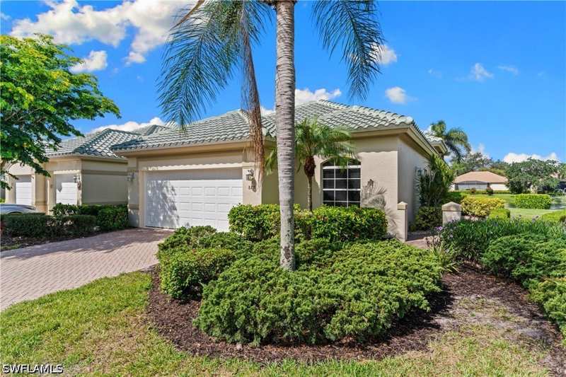 4 bedroom Attached at 878 Vistana Cir, Villa Vistana, Naples — photo 1