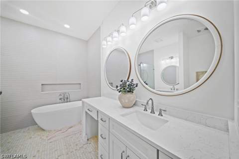 878 Vistana Cir, Naples FL - photo 13 of 42