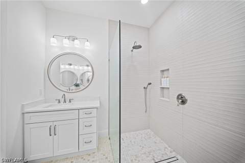 878 Vistana Cir, Naples FL - photo 16 of 42