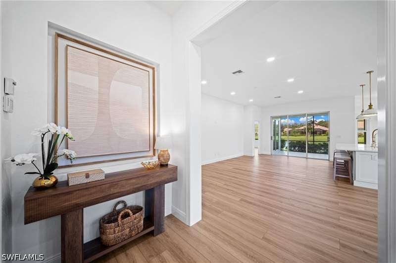 4 bedroom Attached at 878 Vistana Cir, Villa Vistana, Naples — photo 3