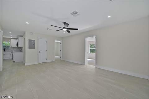 367 Rosemont Dr, Fort Myers FL - photo 13 of 36