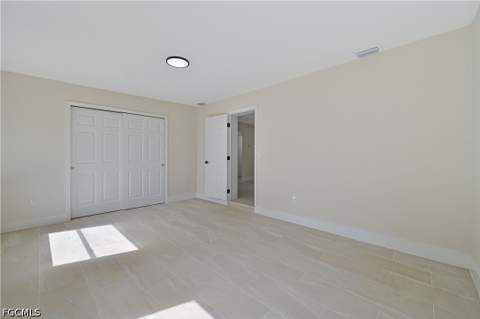 367 Rosemont Dr, Fort Myers FL - photo 15 of 36