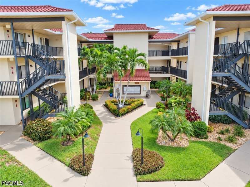 2 bedroom Condominium at 11220 Caravel Cir 308, Terrace, Fort Myers — photo 1