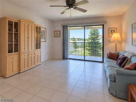 11220 Caravel Cir 308, Fort Myers FL - photo 10 of 35