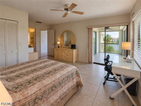 11220 Caravel Cir 308, Fort Myers FL - photo 12 of 35