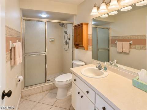 11220 Caravel Cir 308, Fort Myers FL - photo 15 of 35