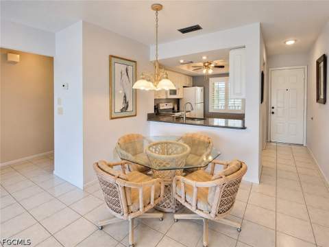 11220 Caravel Cir 308, Fort Myers FL - photo 6 of 35