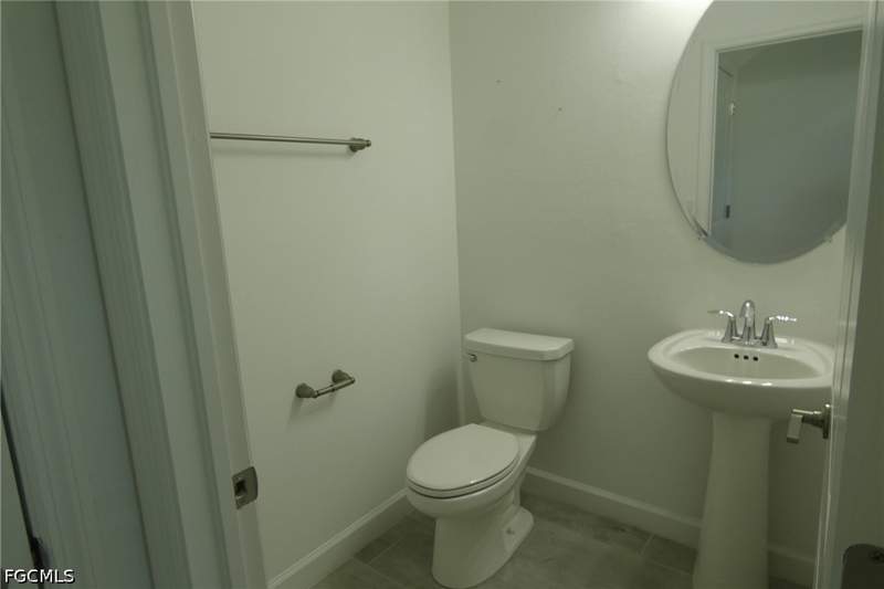 5 bedroom SingleFamilyResidence at 11436 Canopy Loop, Timber Creek, Fort Myers — photo 5
