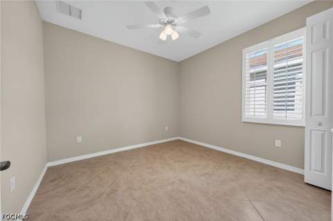 8051 Venetian Pointe Dr, Fort Myers FL - photo 12 of 49