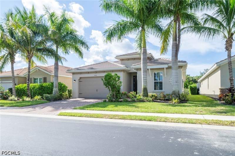 4 bedroom SingleFamilyResidence at 8051 Venetian Pointe Dr, Venetian Pointe, Fort Myers — photo 2