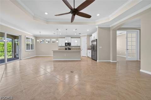 8051 Venetian Pointe Dr, Fort Myers FL - photo 21 of 49