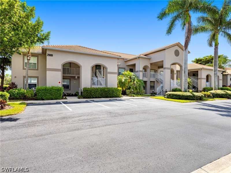 2 bedroom Condominium at 20001 Barletta Ln 2011, Barletta, Estero — photo 1