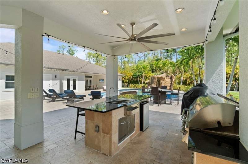 5 bedroom SingleFamilyResidence at 5420 Boxwood Way, Logan Woods, Naples — photo 5
