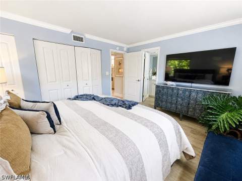 960 7th St S 103, Naples FL - photo 9 of 14
