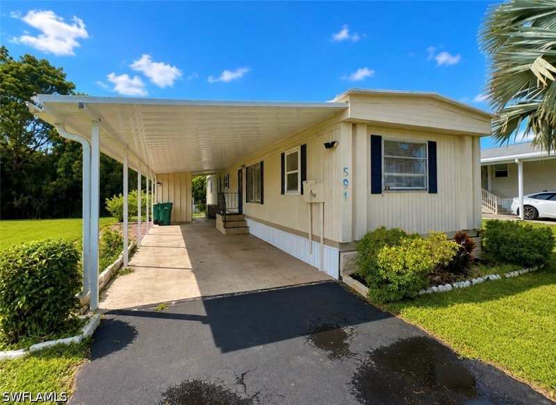 2 bedroom ManufacturedHome at 591 Cape Florida Ln, Naples Mobile Estates, Naples — photo 1