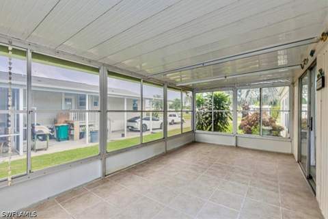 591 Cape Florida Ln, Naples FL - photo 21 of 23