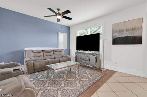 5562 Benton St, Lehigh Acres FL - photo 15 of 39