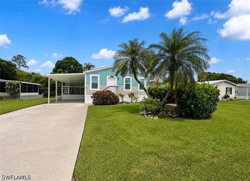 3 bedroom ManufacturedHome at 585 Cape Florida Ln, Naples Mobile Estates, Naples — photo 3