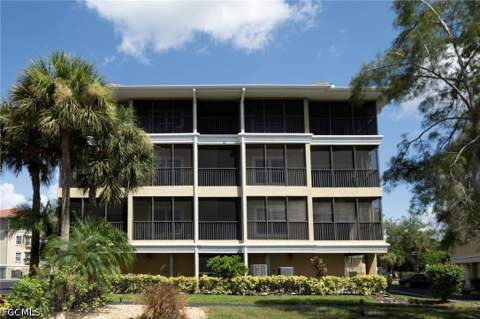 10041 Lake Cove Dr 202, Fort Myers FL - photo 24 of 37