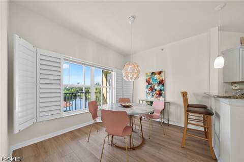 10041 Lake Cove Dr 202, Fort Myers FL - photo 7 of 37
