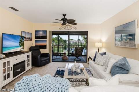 221 Fox Glen Dr 2302, Naples FL - photo 15 of 41