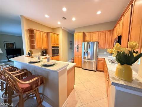 10530 Bellagio Dr, Fort Myers FL - photo 12 of 39