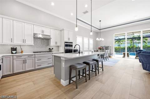 8986 Redonda Dr, Naples FL - photo 10 of 41