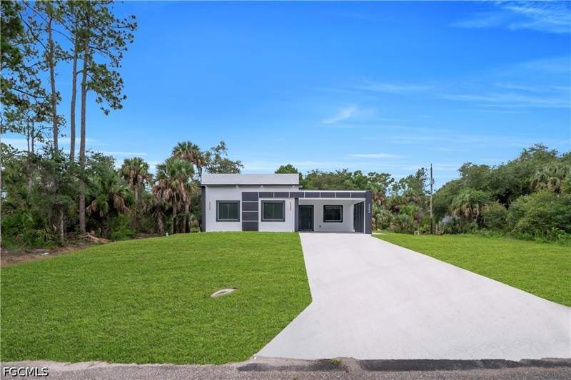 3 bedroom SingleFamilyResidence at 3304 E 15th St, Lehigh Acres, Lehigh Acres — photo 3