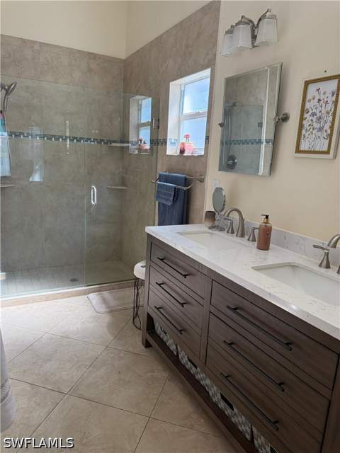 2266 Stacil Cir, Naples FL - photo 12 of 34