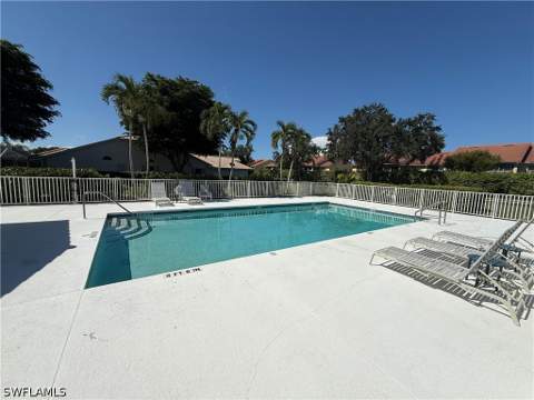 2266 Stacil Cir, Naples FL - photo 13 of 34