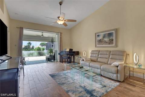 2266 Stacil Cir, Naples FL - photo 17 of 34