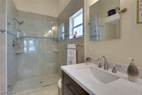 2266 Stacil Cir, Naples FL - photo 18 of 34