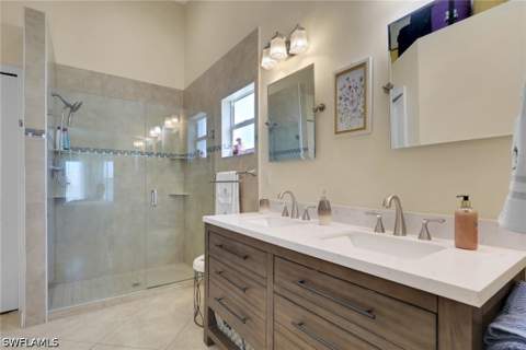 2266 Stacil Cir, Naples FL - photo 19 of 34