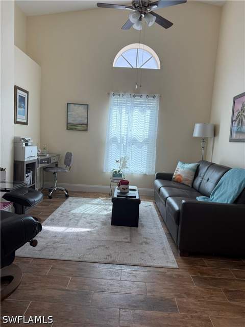 2266 Stacil Cir, Naples FL - photo 9 of 34