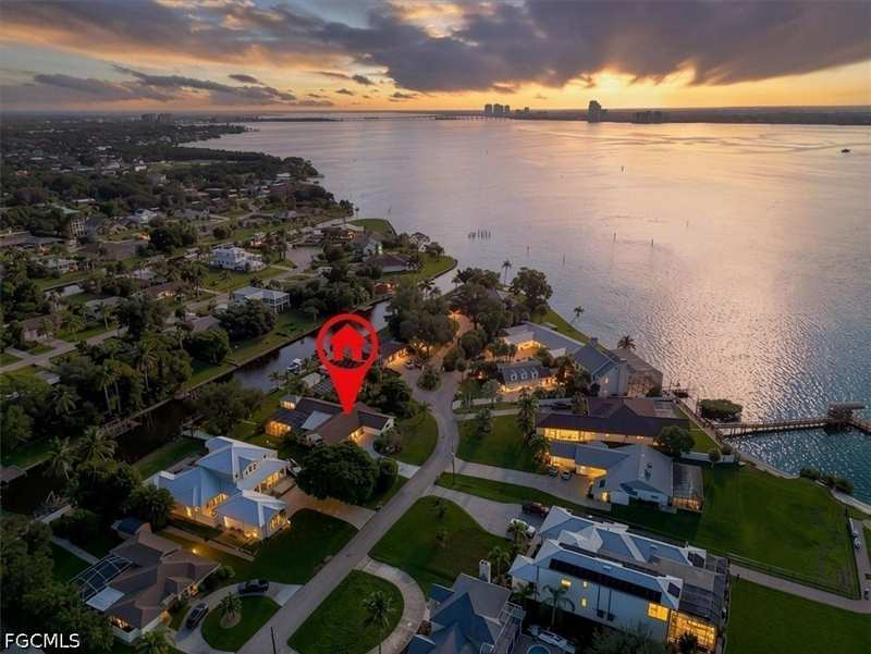 5 bedroom SingleFamilyResidence at 1812 Coral Cir, North Fort Myers, North Fort Myers — photo 1