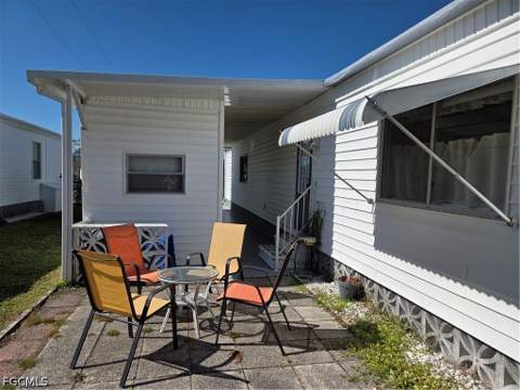 865 Moonlight Dr, North Fort Myers FL - photo 16 of 31