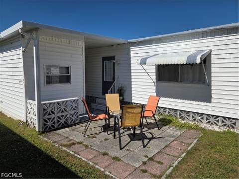865 Moonlight Dr, North Fort Myers FL - photo 17 of 31