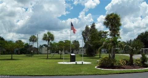 865 Moonlight Dr, North Fort Myers FL - photo 21 of 31
