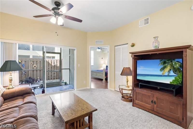 3 bedroom Condominium at 4259 Bellasol Cir 2013, Bellasol, Fort Myers — photo 2