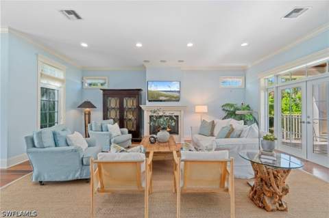 645 Broad Ave S, Naples FL - photo 11 of 49