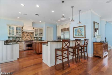 645 Broad Ave S, Naples FL - photo 13 of 49