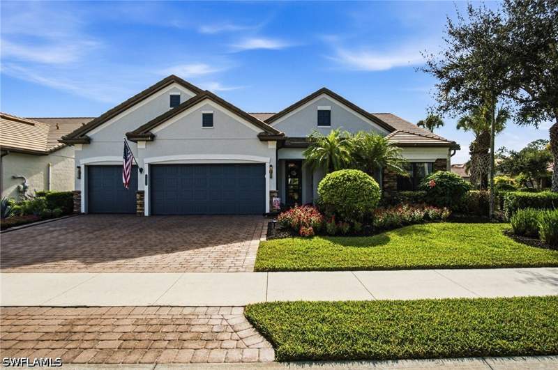 4 bedroom SingleFamilyResidence at 16284 Camden Lakes Cir, Camden Lakes, Naples — photo 2