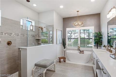16284 Camden Lakes Cir, Naples FL - photo 21 of 47
