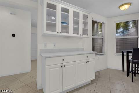 12130 Summergate Cir 104, Fort Myers FL - photo 6 of 27