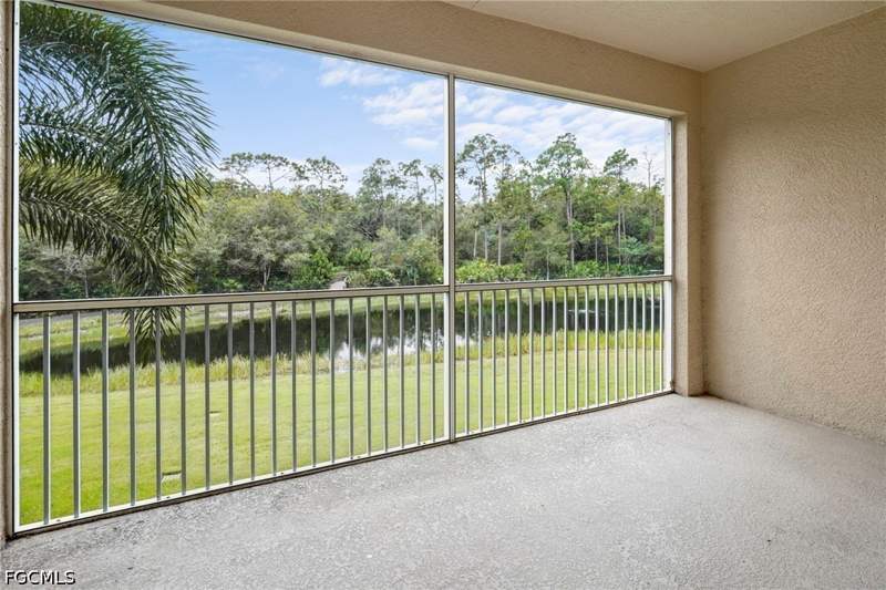2 bedroom Condominium at 10550 Amiata Way 204, Siena, Fort Myers — photo 2